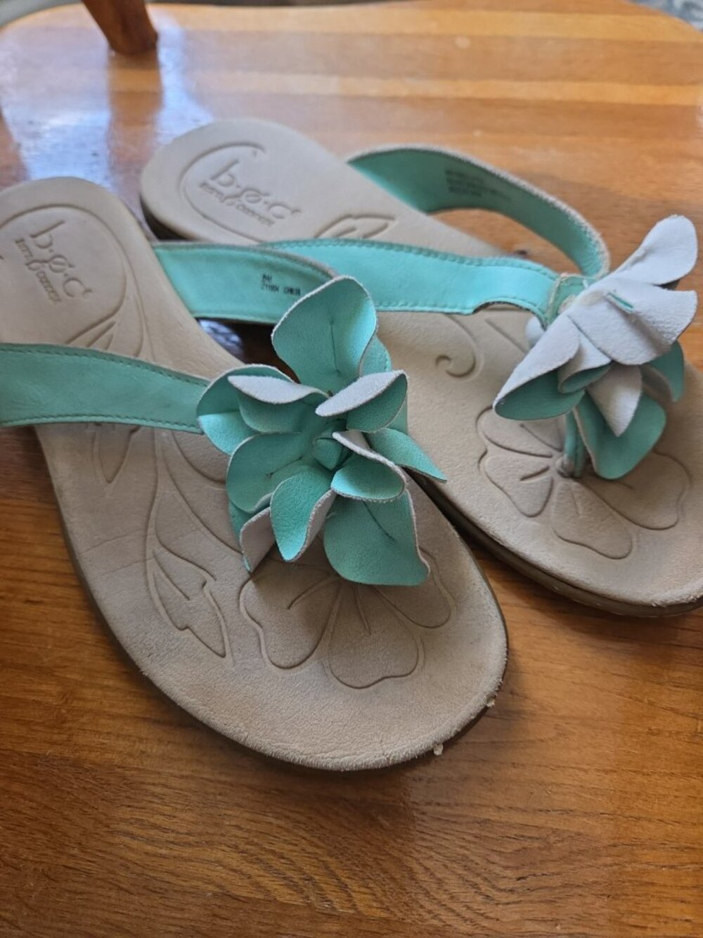 Women's Aqua BOC Born Flower Floral Flip Flop Sandals 8M